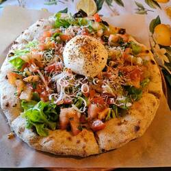 Ich wollte gerne Salat dazu, den gibt es eigentlich nicht, aber für mich obendrauf!😁