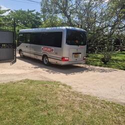 Bye bye tour group