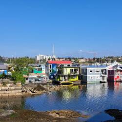 Lookout spot with a view of the Wharf homes.