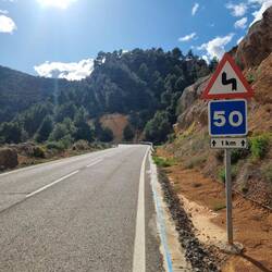 Immer werde ich bergauf ausgebremst von diesen Schildern😇