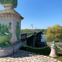 BriareAqueduct over canal alongside the Loire River which is very shallow