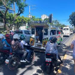 D Taxis vode Locals ☺️ chostet 10 PHP und chasch eifach iistige 😄