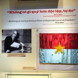 "Rien n'est plus précieux que l'indépendance et la liberté" Ho Chi Minh
