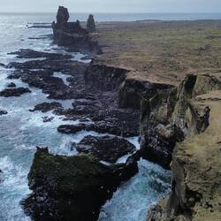 E scogliere di Lóndrangar