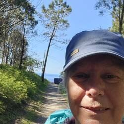 I hope I don't drop off the cliff🤣