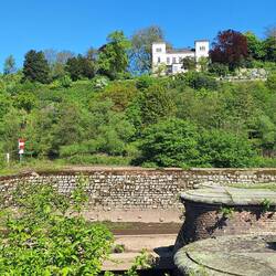 Villa Vogelsang oberhalb der Horster Schleuse