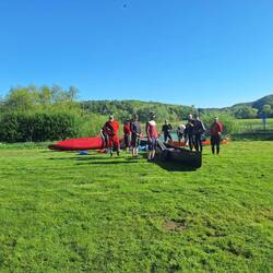 Die Truppe macht sich zur Abfahrt bereit