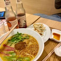 Beste vegane Ramen bei T's Tantan gegessen 🤤