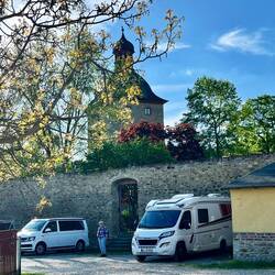 Stellplatzes an der Schlossmauer