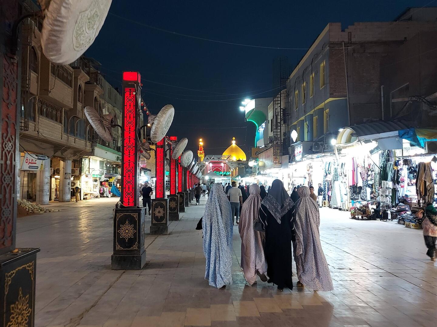 Die Medina um den heiligen Schrein ist beachtlich und lädt zum Bummeln ein