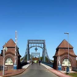Kaiser-Wilhelm-Brücke