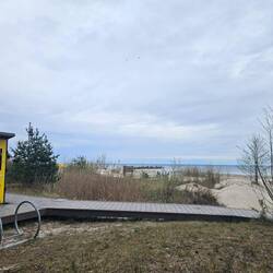 Selbst am Strand steht ein Kaffeeautomat, wie fast überall!