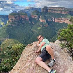 "Draw me like one of your French girls"