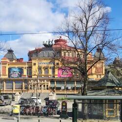 Cirkus Performing Arts Theater