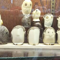 Remember the tree w/ vegetable ivory? This is a nice progressive illustration of a seed-carving.