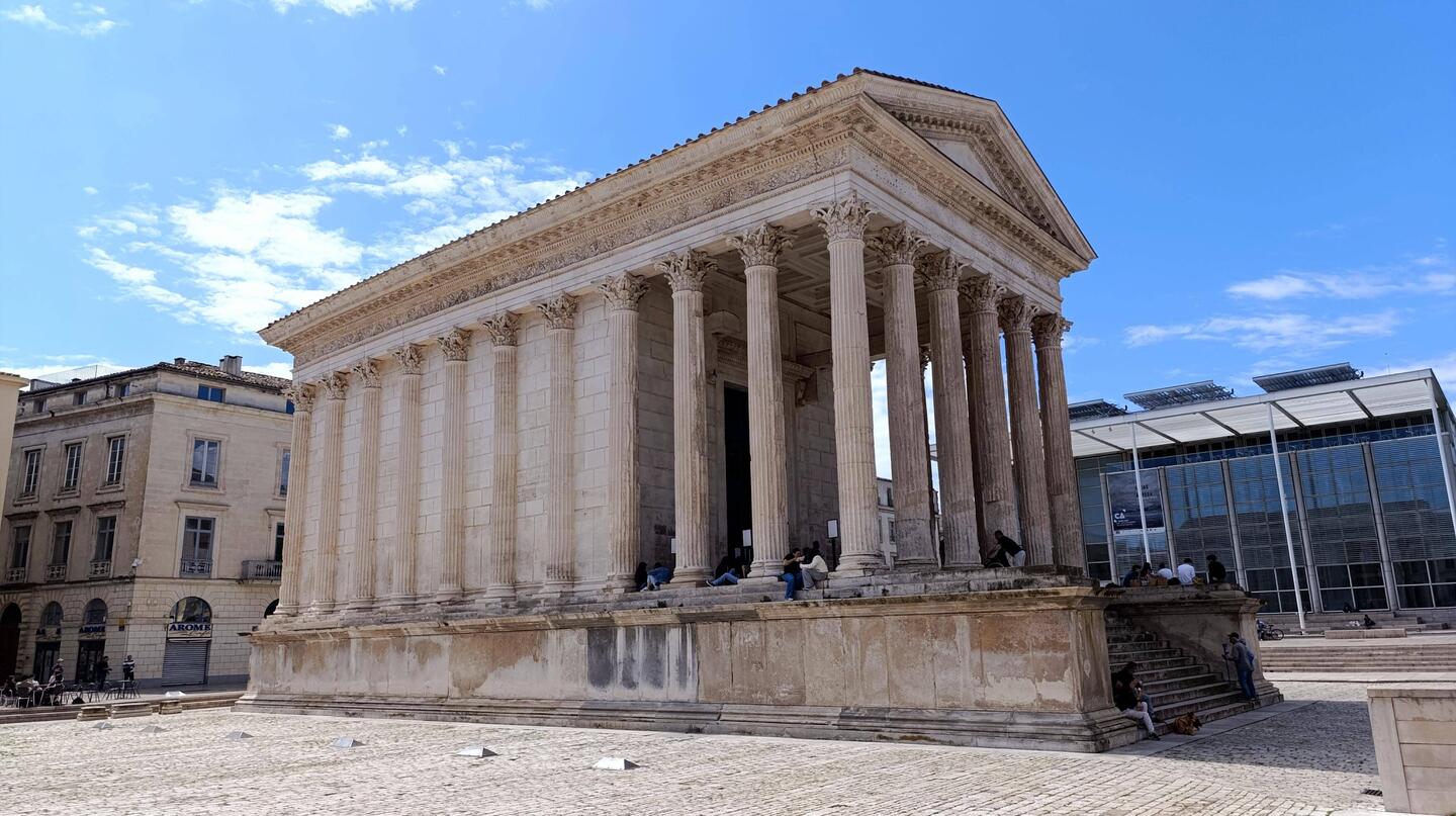 Maison Carrée