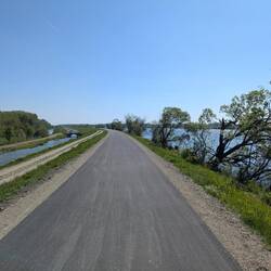 So sieht der Radweg an der Donau aus