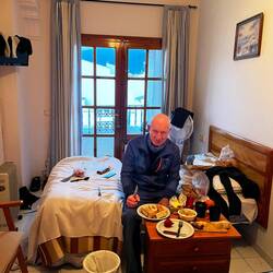 Zimmer einfach aber trocken und warm