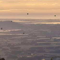 Insgesamt 18 Heißluftballons