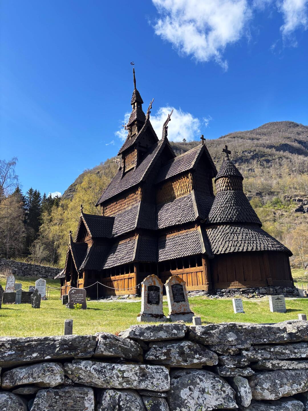 Stavkirken - chiesa del XII* secolo (1180)