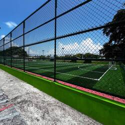Fußballplatz gibt es gefühlt auf jeder lokalen Insel 😅