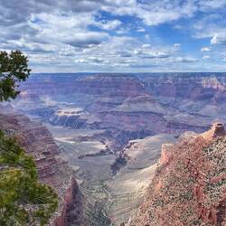 Jeden z dopływów Kolorado pewnie gdzieś tam jest