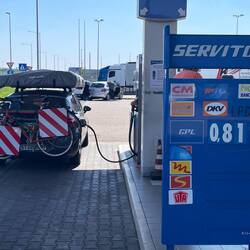 82 Cent an der Autobahntankstelle 👍👍👍