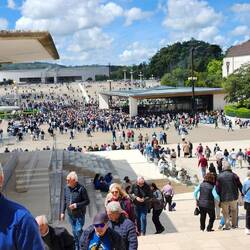 People everywhere and it's Thursday. The Apparition Chapel is where everyone is gathered.