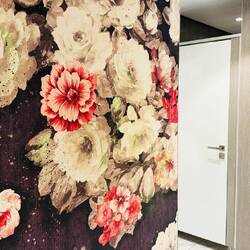 Tapete in der Toilette