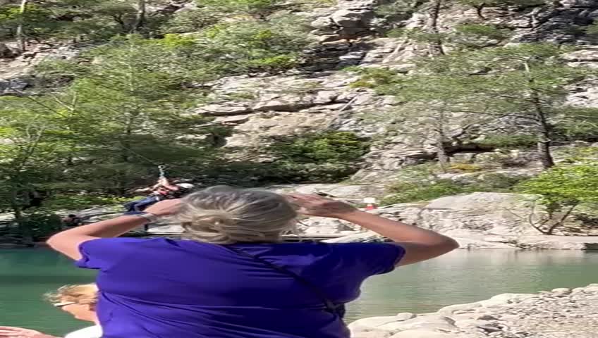 Zip Lining im Canyon