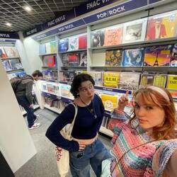 A Fnac (featuring Taylor Swift ofc)