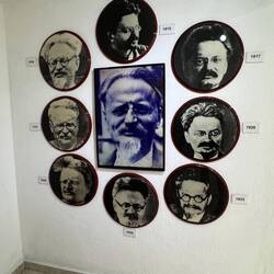 Die Meinungen über ihn sind sicher geteilt, sicher ist er aber eine interessante historische Person.