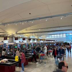 Poschte im groooosse Supermercato Esselunga in Verbania😳