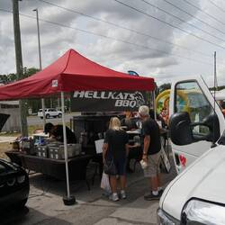 Mittagessen direkt vom Smoker - mmmh - von den Hellcats