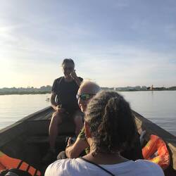 vers le marché flottant