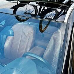 Die gebrochene Windschutzscheibe