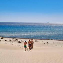 Les dunes de Porto Pino : Collines sablonneuses sur plus de 1 km et modelées par le vent.