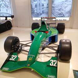 Erster Formel 1 - Rennwagen von Michael Schumacher