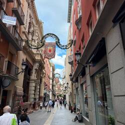 In der Innenstadt angekommen. Hier liegt auch unser Appartement.