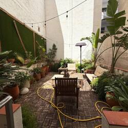 Unsere Dachterrasse. Hier lässt es sich gut aushalten bei einem wohl verdienten Feierabendbier 🍻.