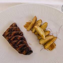 Gegrillter Thunfischbauch mit BBQ Sauce