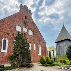 Zur Petrikirche Landkirchen