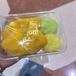 in Bangkok han ich mir es Mango Sticky Rice gholt