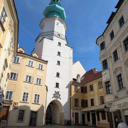 Weiterfahrt durch Bratislava