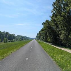 Gut ausgebauter Radweg