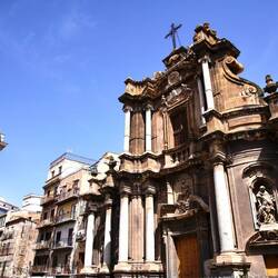 ...ohne gewaltigen Trost von oben geht nichts in Palermo