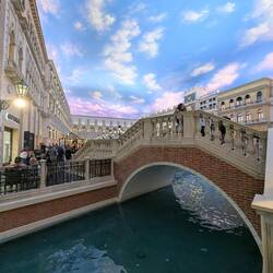 Cała Wenecja jest wewnątrz pasażu handlowego