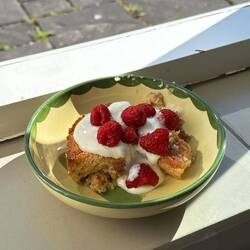 Josh made bread and butter pudding 😋😋
