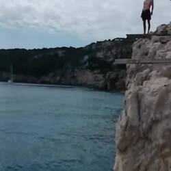 Letztendlich sprangen beiden gleichzeitig ... dauerte dann aber 🫣.