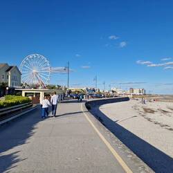 die Salthillpromende (3 km lang), sehen + gesehen werden